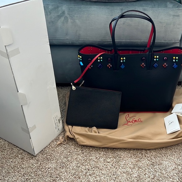 CHRISTIAN LOUBOUTIN - Cabata Empire Spike Courones Studded Leather Tote - Large - Picture 1 of 12